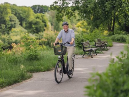 "Comment choisir un vélo électrique adapté après 60 ans pour allier mobilité et bien-être ?"